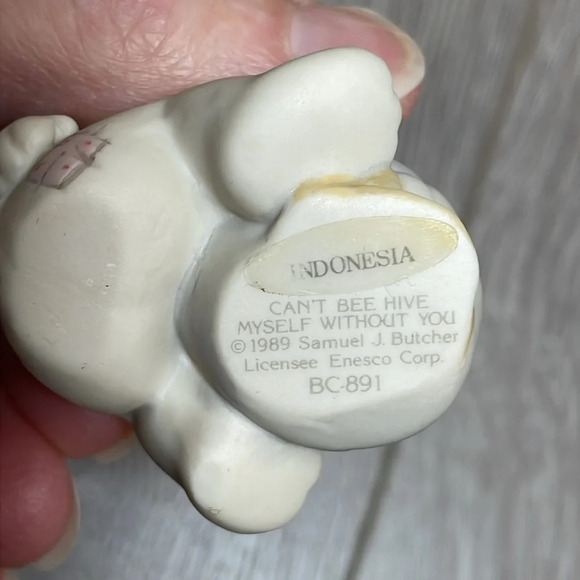 Precious Moments 1989 Members Only Figurine Can’t Bee Hive Myself Without You - Picture 6 of 10